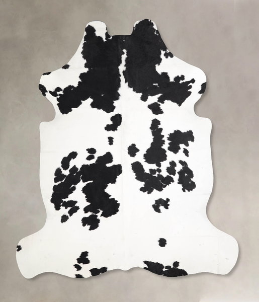 Black and White Cowhide Rug #A40302