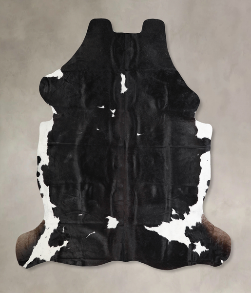Black and White Cowhide Rug #A40395