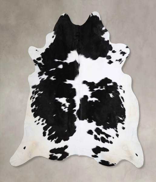 Black and White Cowhide Rug #A43602