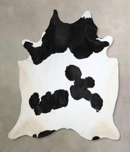 Black and White Cowhide Rug #A44351