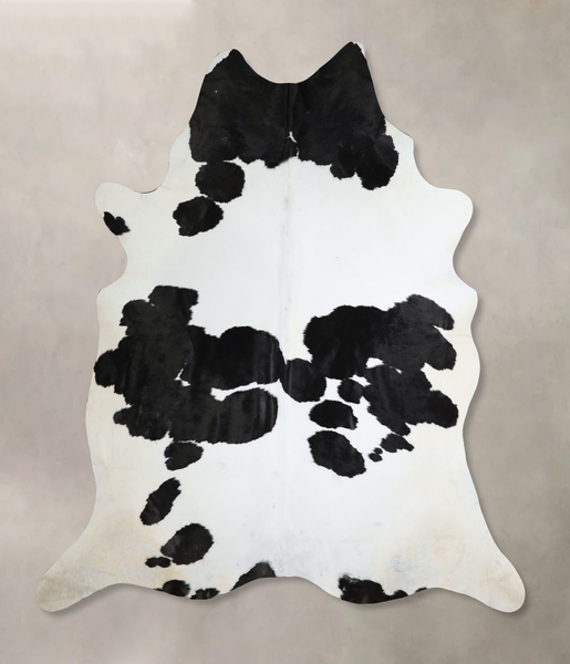 Black and White Cowhide Rug #A44368