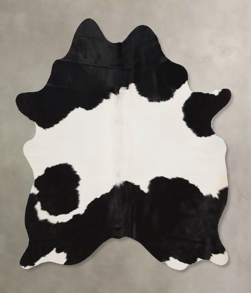 Black and White Cowhide Rug #B10064
