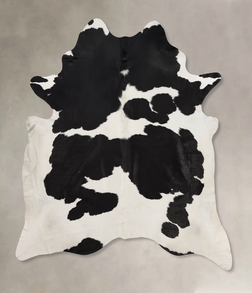 Black and White Cowhide Rug #B10140