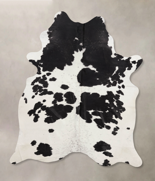 Black and White Cowhide Rug #B10544