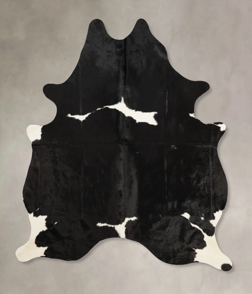 Black and White Cowhide Rug #B11168