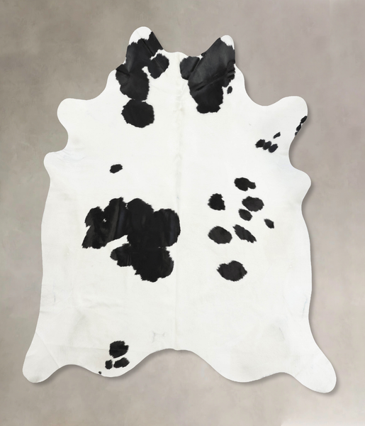 Black and White Cowhide Rug #B12602