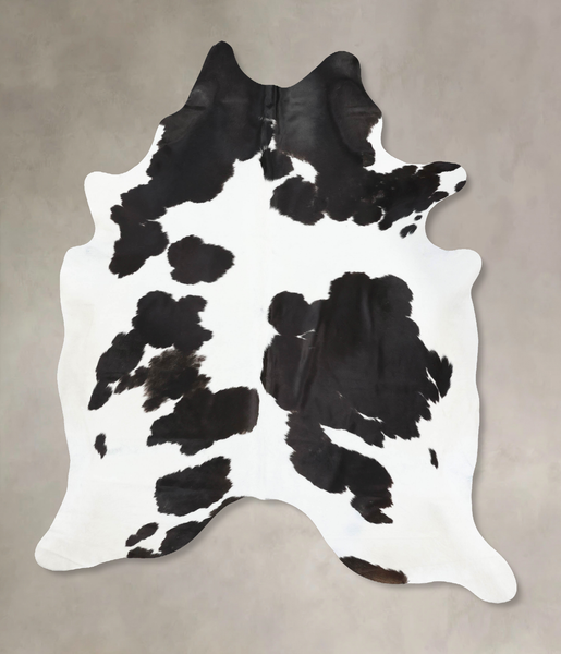 Black and White Cowhide Rug #B12615