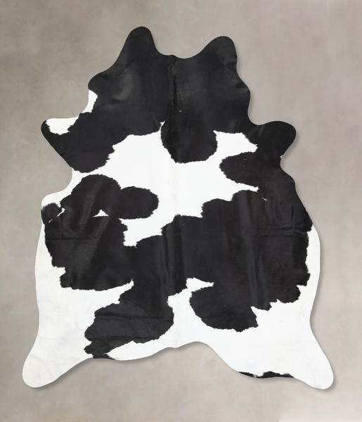 Black and White Cowhide Rug #B12907