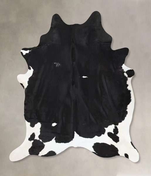 Black and White Cowhide Rug #B13081