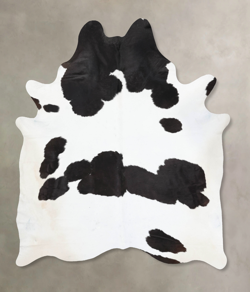 Black and White Cowhide Rug #B13082