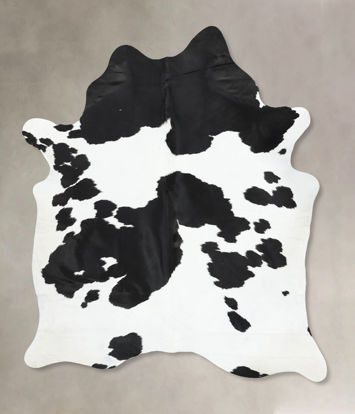 Black and White Cowhide Rug #B13174