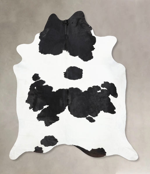 Black and White Cowhide Rug #B13176