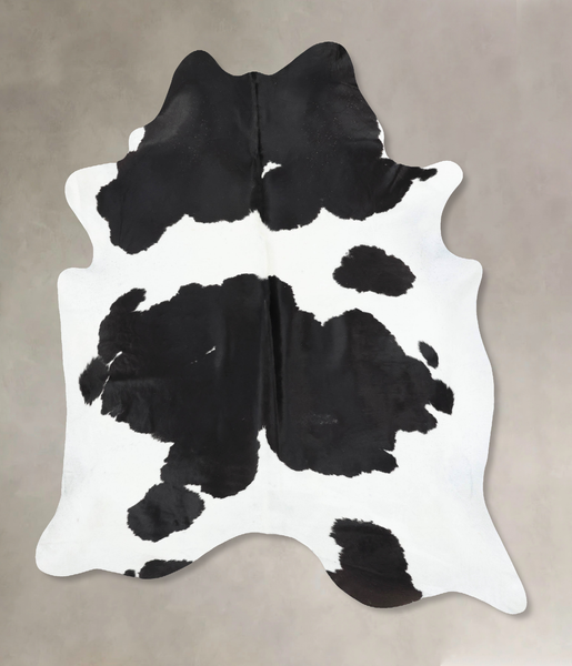 Black and White Cowhide Rug #B13180