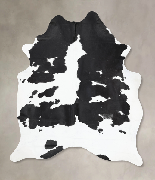 Black and White Cowhide Rug #B13182