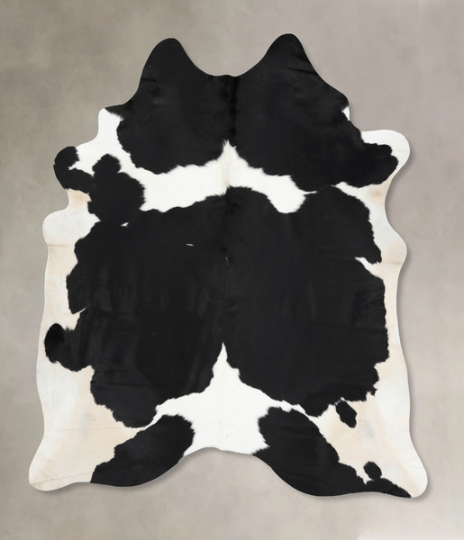 Black and White Cowhide Rug #B13586