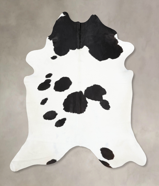 Black and White Cowhide Rug #B13661