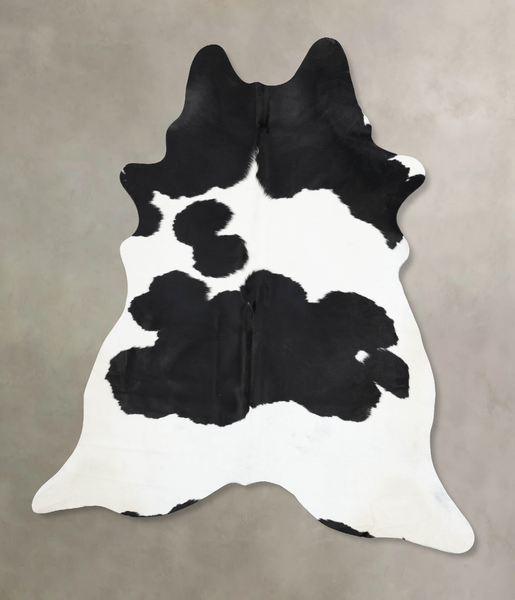 Black and White Cowhide Rug #B13911