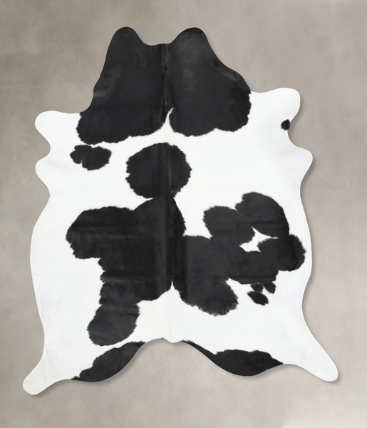 Black and White Cowhide Rug #B13926