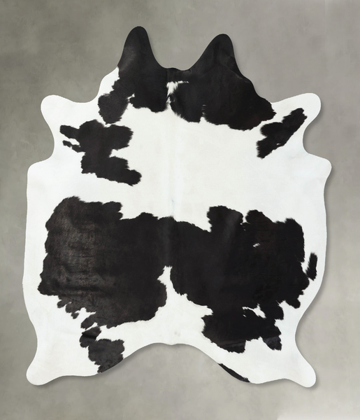 Black and White Cowhide Rug #B24190