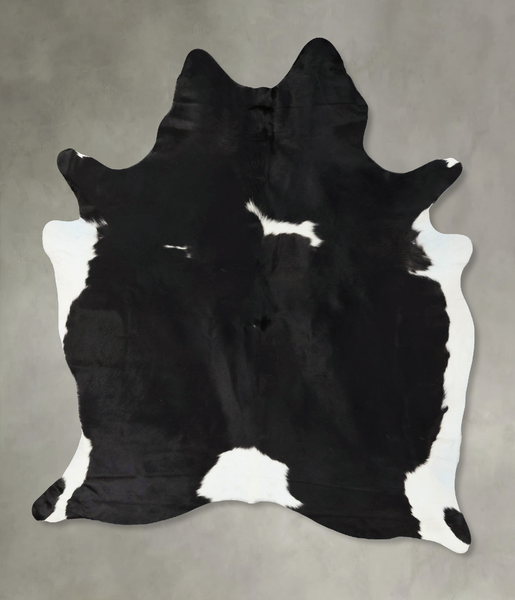 Black and White Cowhide Rug #B24302