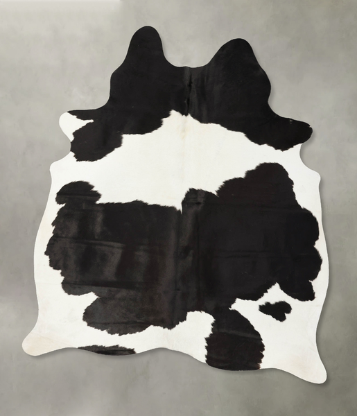 Black and White Cowhide Rug #B25395