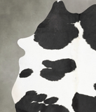 Black and White Cowhide Rug #B29165