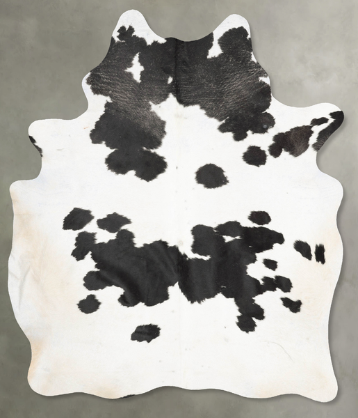Black and White Cowhide Rug #B29703
