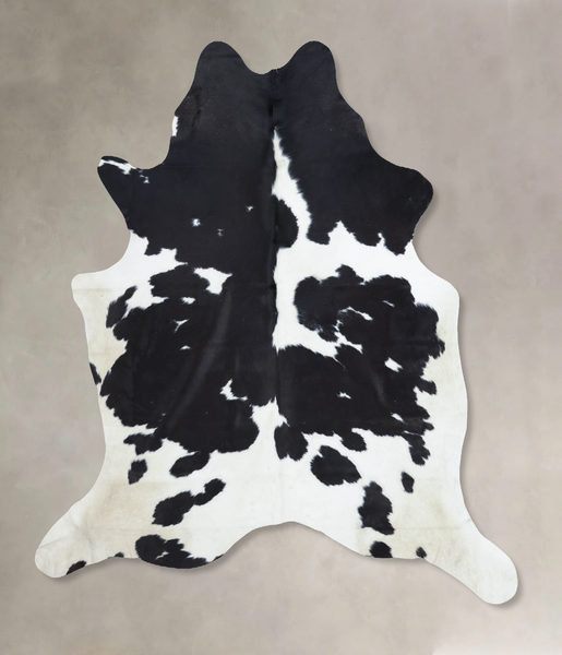 Black and White Cowhide Rug #B9533