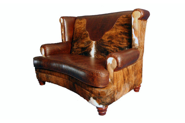 Luckenbach Curved Front Loveseat